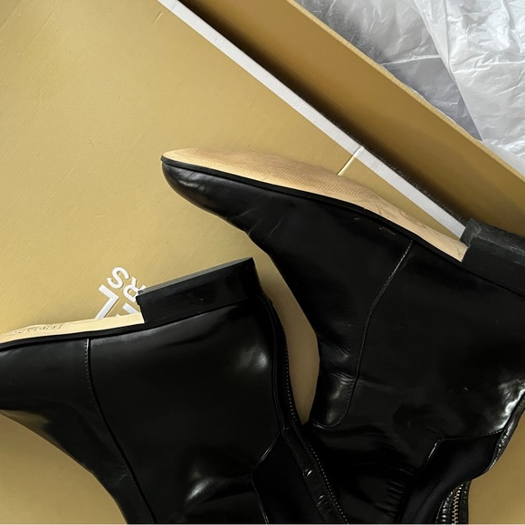 MICHAEL KORS-JOANIE knee high FLAT boots size 8-used great condition (with box) - Picture 4 of 11